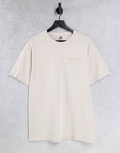 Бежевая футболка с линейным логотипом New Balance – эксклюзивно для ASOS-Светло-бежевый цвет