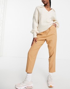 Строгие суженные книзу брюки бежевого цвета ASOS DESIGN-Светло-бежевый цвет