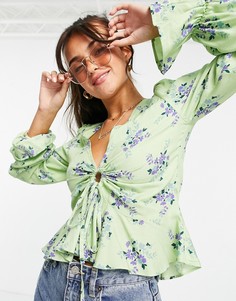 Зеленая блузка с V-образным вырезом, длинными рукавами, цветочным принтом и присборенным дизайном спереди ASOS DESIGN-Разноцветный