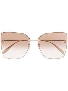 Alexander McQueen Eyewear солнцезащитные очки в массивной оправе