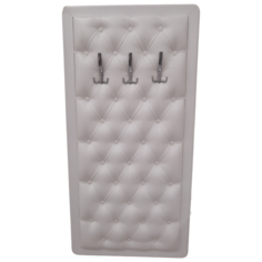 Вешалка с каретной стяжкой Элегант в деревянной раме белая экокожа Divanovo