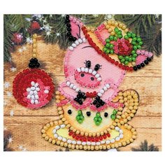 ABRIS ART Набор-магнит для вышивания бисером Подарочек 8 х 7 см (AMA-189)