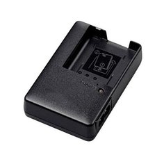 Зарядное устройство MyPads от сети BC-110L для аккумуляторных батарей NP-110 фотоаппарата CASIO Exilim EX-ZR15/ EX-10/ EX-ZR20/ EX-Z2300/ EX-ZR10