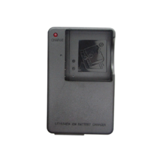 Зарядное устройство от сети MyPads BC-31L для аккумуляторных батарей NP-40 фотоаппарата CASIO Exilim EX-FC160S