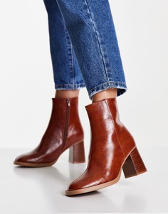 Светло-коричневые ботинки с круглым носком на блочном каблуке ASOS DESIGN Revival-Коричневый цвет