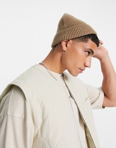 Шапка-бини вязаная резинкой цвета хумуса ASOS DESIGN-Светло-бежевый цвет
