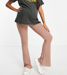 Коричневые расклешенные брюки в рубчик Missguided Maternity-Коричневый цвет