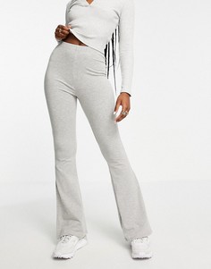 Серые меланжевые расклешенные брюки ASOS DESIGN-Серый