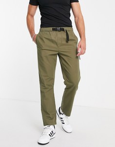 Прямые брюки цвета хаки с поясом и декоративными швами Topman-Зеленый цвет