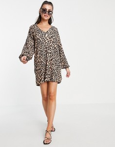 Oversized-платье с леопардовым принтом, V-образным вырезом и длинными рукавами ASOS DESIGN-Коричневый цвет