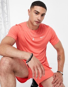 Персиковая футболка Nike Running Miler-Оранжевый цвет