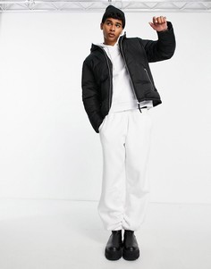 Черный блестящий пуховик ASOS DESIGN-Черный цвет