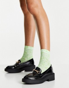 Черные лоферы на толстой плоской подошве с золотистой отделкой schuh Lazarus-Черный цвет