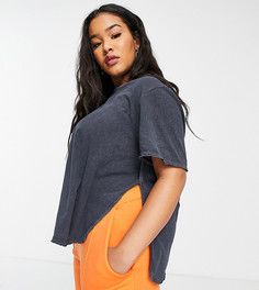 Черная выбеленная футболка с асимметричным краем и разрезами по бокам ASOS DESIGN Curve-Черный цвет