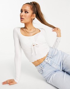 Белый топ со сборками спереди и вырезом ASOS DESIGN