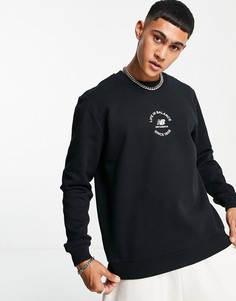 Свитшот черного цвета с надписью "Life in balance" New Balance-Черный цвет