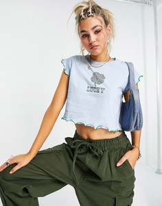 Укороченная футболка с волнистым краем и принтом "Lucky" со стразами Vintage Supply-Голубой