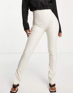 Кремовые зауженные брюки из искусственной кожи с боковыми разрезами Missy Empire-Белый Missyempire