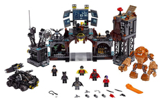 Конструктор LEGO Super Heroes Вторжение Глиноликого в бэт-пещеру