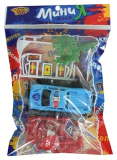 Набор игровой Yako Toys МиниМаниЯ заправка с инерционной машиной и дорожными знаками