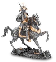 Статуэтка "Самурай на коне" Veronese