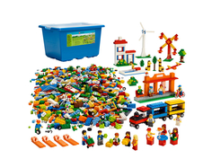 Конструктор LEGO 9389 Городская жизнь