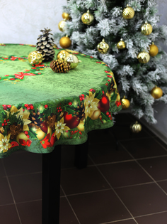 Новогодняя Скатерть овальная "Чудо елочка" 220*150 см Skatertishop