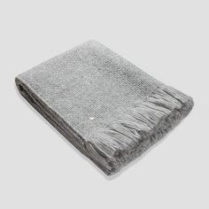 Плед Togas ЭРНАНДО 130х180 серый,шерсть альпака,шерсть мериноса,250 г/м2, 1015.00029