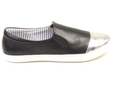 Слипоны женские Airbox 135995 черные 36 RU