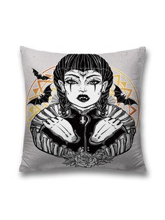 Наволочка декоративная JoyArty "Королева вампиров" на молнии, 45x45 см