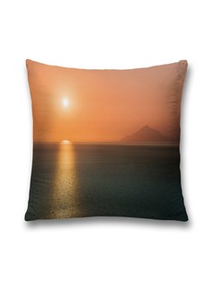 Наволочка декоративная JoyArty "Доплывешь до солнца" на молнии, 45x45 см