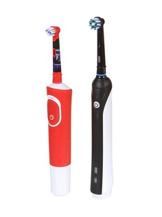 Зубная электрощетка Braun Oral-B D16.513.1U + D100.410.2K Red