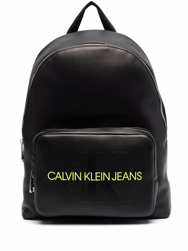 Рюкзак calvin klein женский распродажа. Смотреть фото Рюкзак calvin klein женский распродажа. Смотреть картинку Рюкзак calvin klein женский распродажа. Картинка про Рюкзак calvin klein женский распродажа. Фото Рюкзак calvin klein женский распродажа