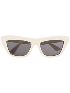 Bottega Veneta Eyewear солнцезащитные очки в оправе кошачий глаз