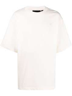 adidas футболка Essentials с вышитым логотипом