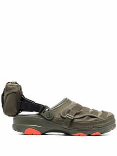 Crocs сандалии Classic All Terrain из коллаборации с BEAMS