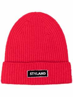 Styland шапка бини в рубчик с нашивкой-логотипом