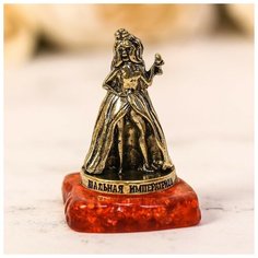 Фигурка сувенир "Шальная императрица" на камне Семейные традиции