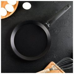 Сковорода блинная «Традиция», d=24 см, съёмная ручка, антипригарное покрытие Kukmara