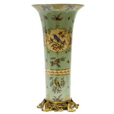 Ваза Gooseberry 23x23x45 см под старину из фарфора с бронзой, Glasar ГЛАСАР