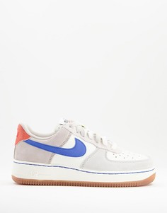 Кремовые кроссовки с синими элементами Nike Air Force 1 07 SE S50-Белый