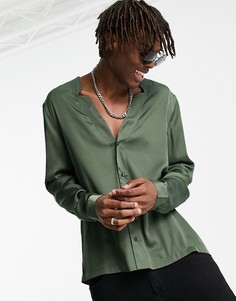 Атласная рубашка классического кроя с разрезами на горловине ASOS DESIGN-Зеленый цвет