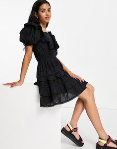 Черное платье мини с оборками и вышивкой ришелье Miss Selfridge-Черный цвет