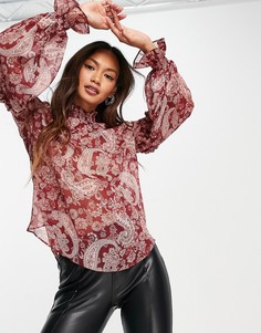 Красная блузка с высоким воротником, оборками спереди и принтом пейсли River Island-Красный