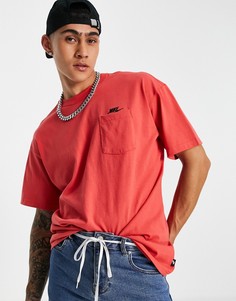 Красная oversized-футболка с карманом Nike Premium Essential-Красный