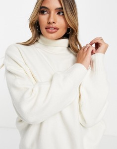 Кремовый джемпер с высоким воротником и объемными рукавами ASOS DESIGN-Белый