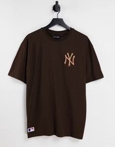 Темно-коричневая oversized-футболка с логотипом команды "New York Yankees" New Era-Коричневый цвет