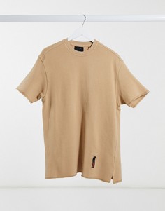 Светло-бежевая футболка с необработанными краями Bershka-Светло-бежевый цвет