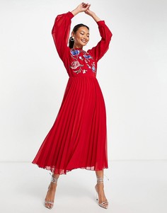 Плиссированное платье миди насыщенного красного цвета с расклешенной юбкой, высоким воротником, длинными рукавами и вышивкой ASOS DESIGN-Красный