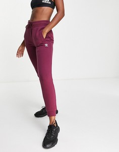 Узкие джоггеры малинового цвета с белым логотипом adidas Originals Essentials-Розовый